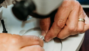 Why Visitors Are Buying and Selling Diamonds in Arizona