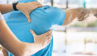 How an Experienced Chiropractor in Baton Rouge Helps Athletes Recover From Injuries