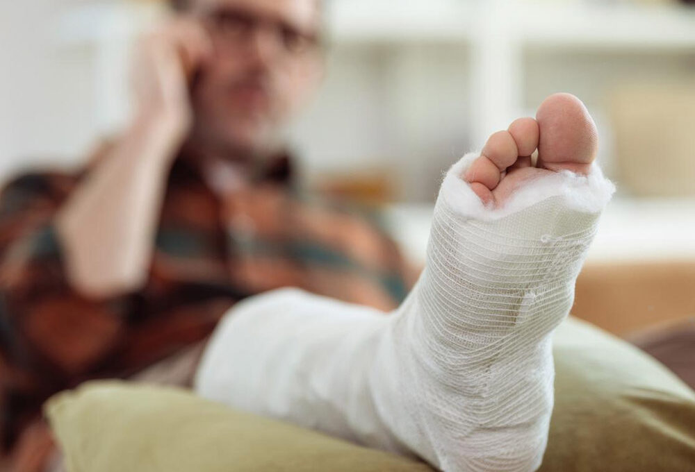 The Complete Guide to Navigating Insurance Claims and Personal Injury Law After a Collision