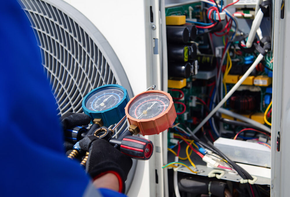 Ways Expert HVAC Specialists Prevent Common Heat Pump Failures in Sandy