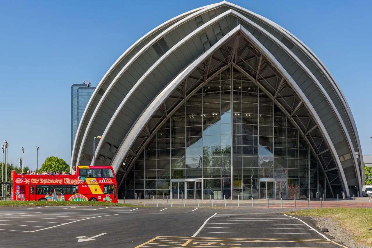 Glasgow in 24 Hours: The Smartest Way to Explore Using the Hop-On Hop-Off Bus 2 Glasgow in 24 Hours The Smartest Way to Explore Using the Hop On Hop Off Bus 2