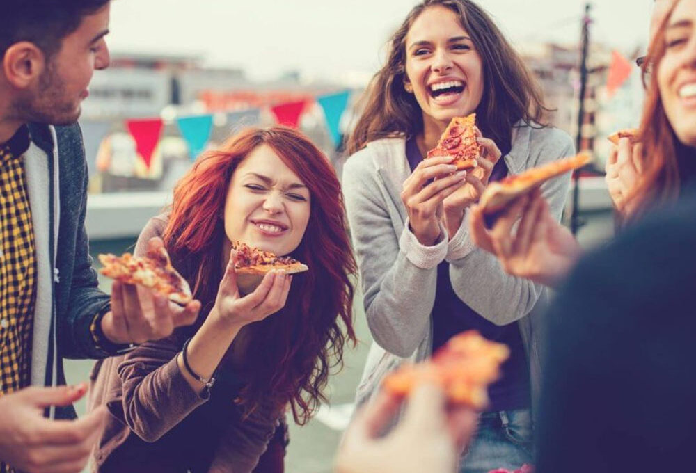 How to Navigate Social Gatherings When You Have Food Sensitivities
