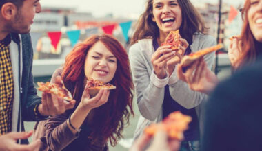 How to Navigate Social Gatherings When You Have Food Sensitivities