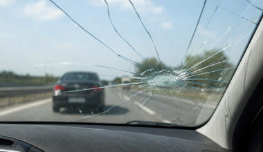 Why Delaying a Windscreen Repair Can Compromise Your Car Structural Safety