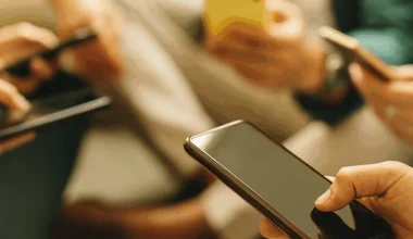how brands maximize returns from paid social campaigns