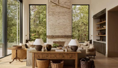 How To Build A Warm Collected Home Without Visual Clutter